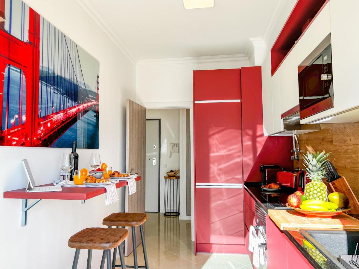 Luxury Condo In Top Complex With Ocean And Marina View By Be Cherish อัลบูเฟรา ภายนอก รูปภาพ